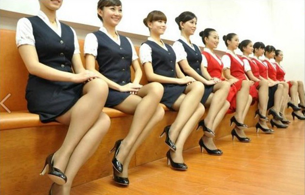 34歲空姐贏得“法國(guó)小姐”