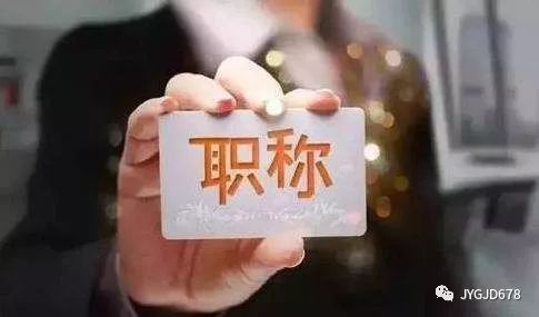 新澳門(mén)歷史開(kāi)獎(jiǎng)結(jié)果近期十五,開(kāi)鎖后女子還價(jià) 師傅重新鎖門(mén)走人