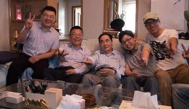 43678曾道仙算神算子救網(wǎng)站43678,黃旭華吊唁現(xiàn)場鮮花擺成潛艇