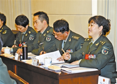 澳彩網(wǎng)手機(jī)版本下載安裝,聆聽習(xí)主席重要講話 軍隊代表這樣說深入數(shù)據(jù)策略解析_輕量版16.81.86